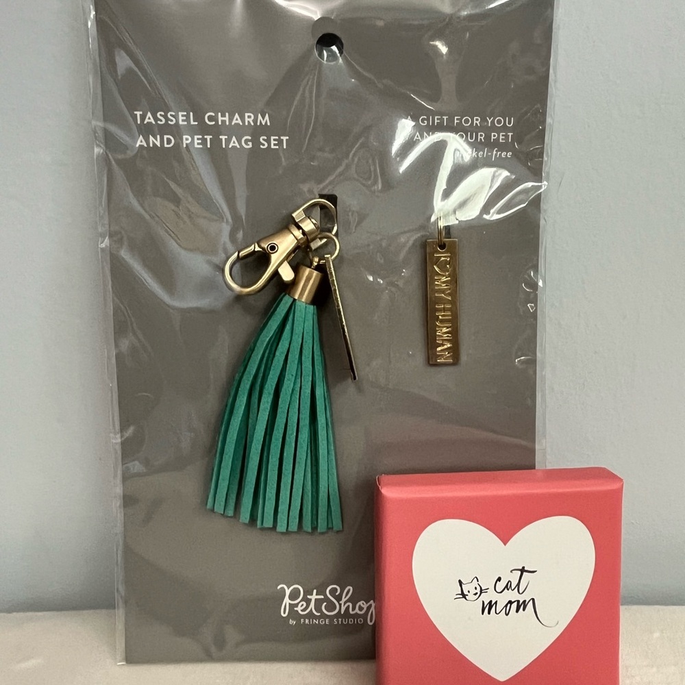 Fringe Studio Tassel Charm & Pet Tag Set With “Cat mom” Decorative Tray